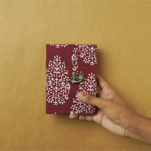 Mulberry Memoir – The Story Keeper - Mini (4×6)