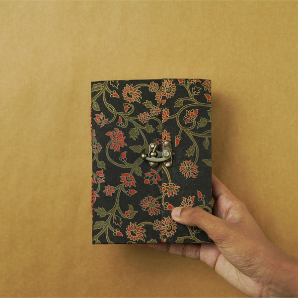 Shadow Vine – The Story Keeper - Regular (5x7)